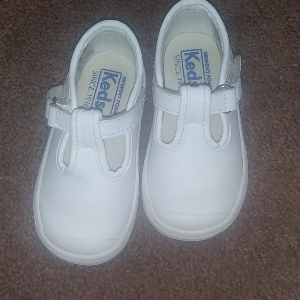 Keds white size 4 toddle shoes